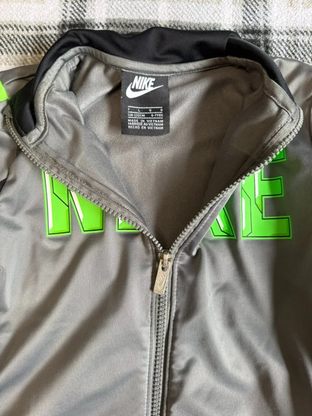 Nike Boys Track Jacket Gray Green NIKE Spellout Full Zip Athletic Size 7